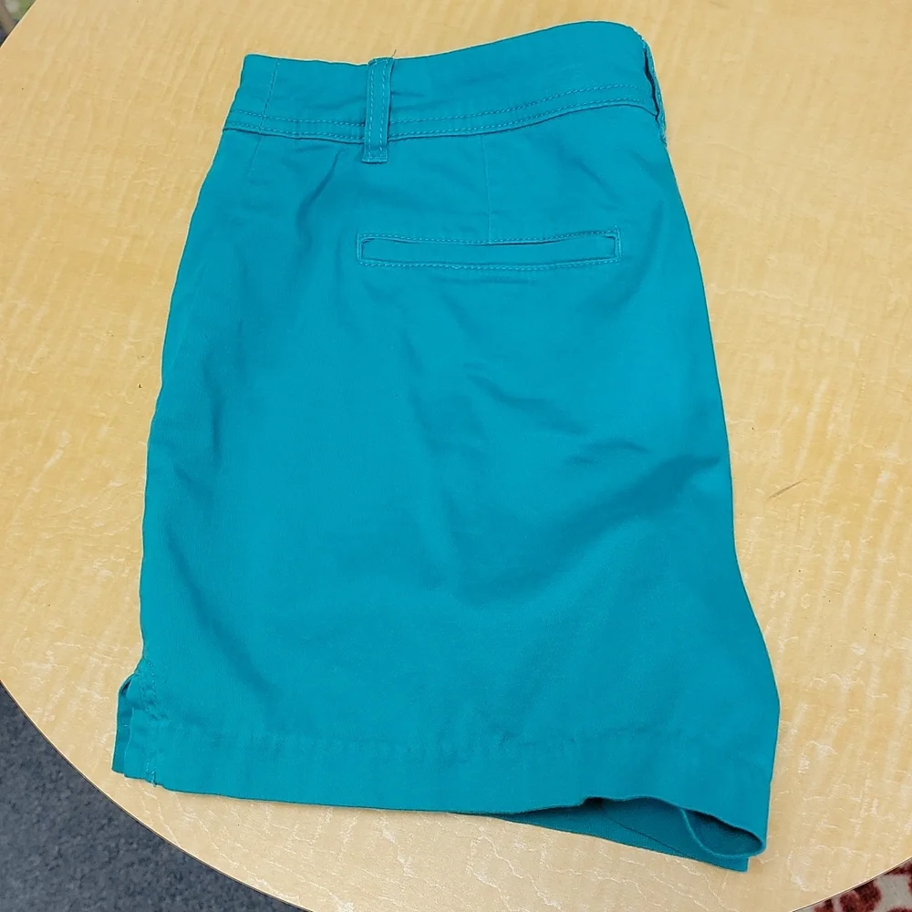 DEPT 22 -  Turquoise shorts Size 10 - Picture 6 of 7